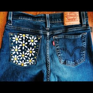 Hand Painted Daisy Levi Jeans